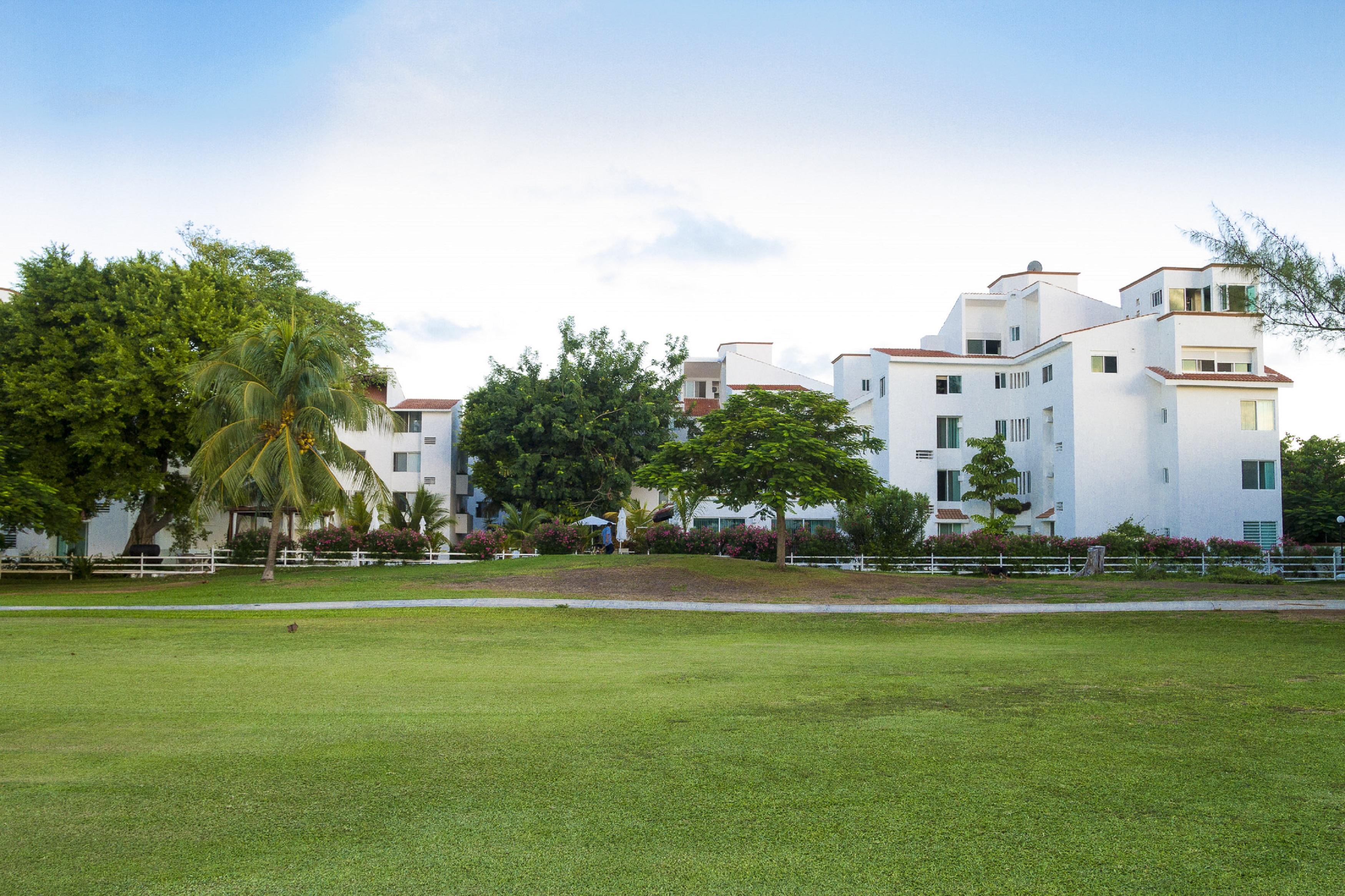 ลาส กาวิโอตัส โฮเทล แอนด์ สวีท Aparthotel แคนคูน ภายนอก รูปภาพ